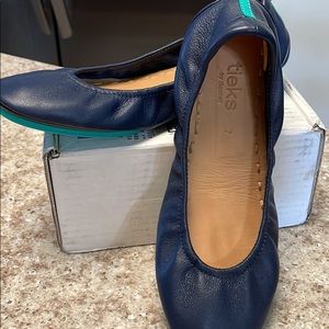 Tieks 7 California Navy